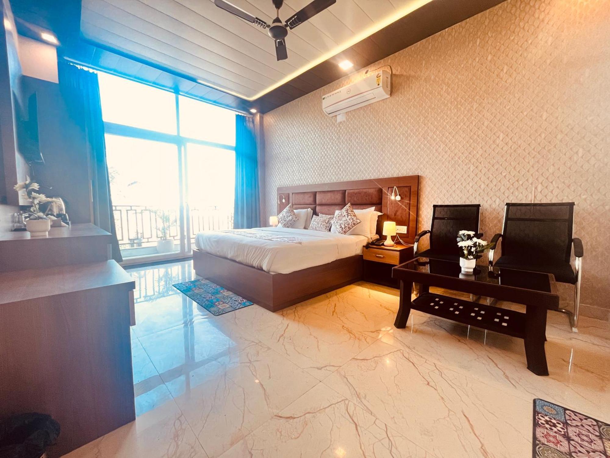 Heaven Resort Ayodhya Exterior foto